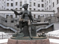 Памятник Василию Корчмину на 7 линии
